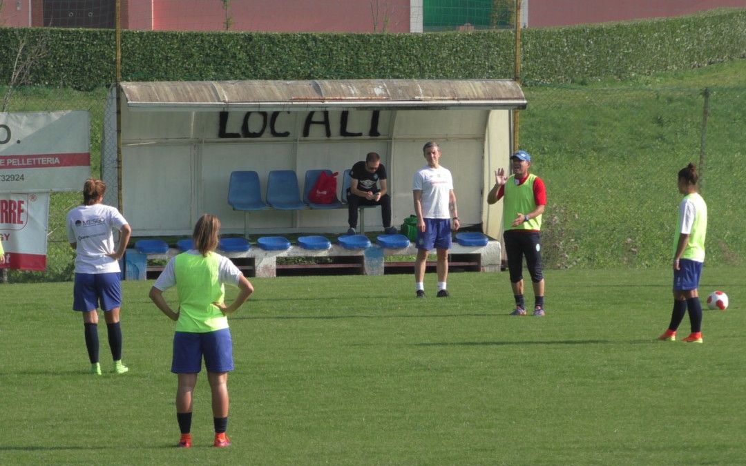 Rifinitura al Club Azzurri, leonesse pronte alla riscossa contro l’Ajax