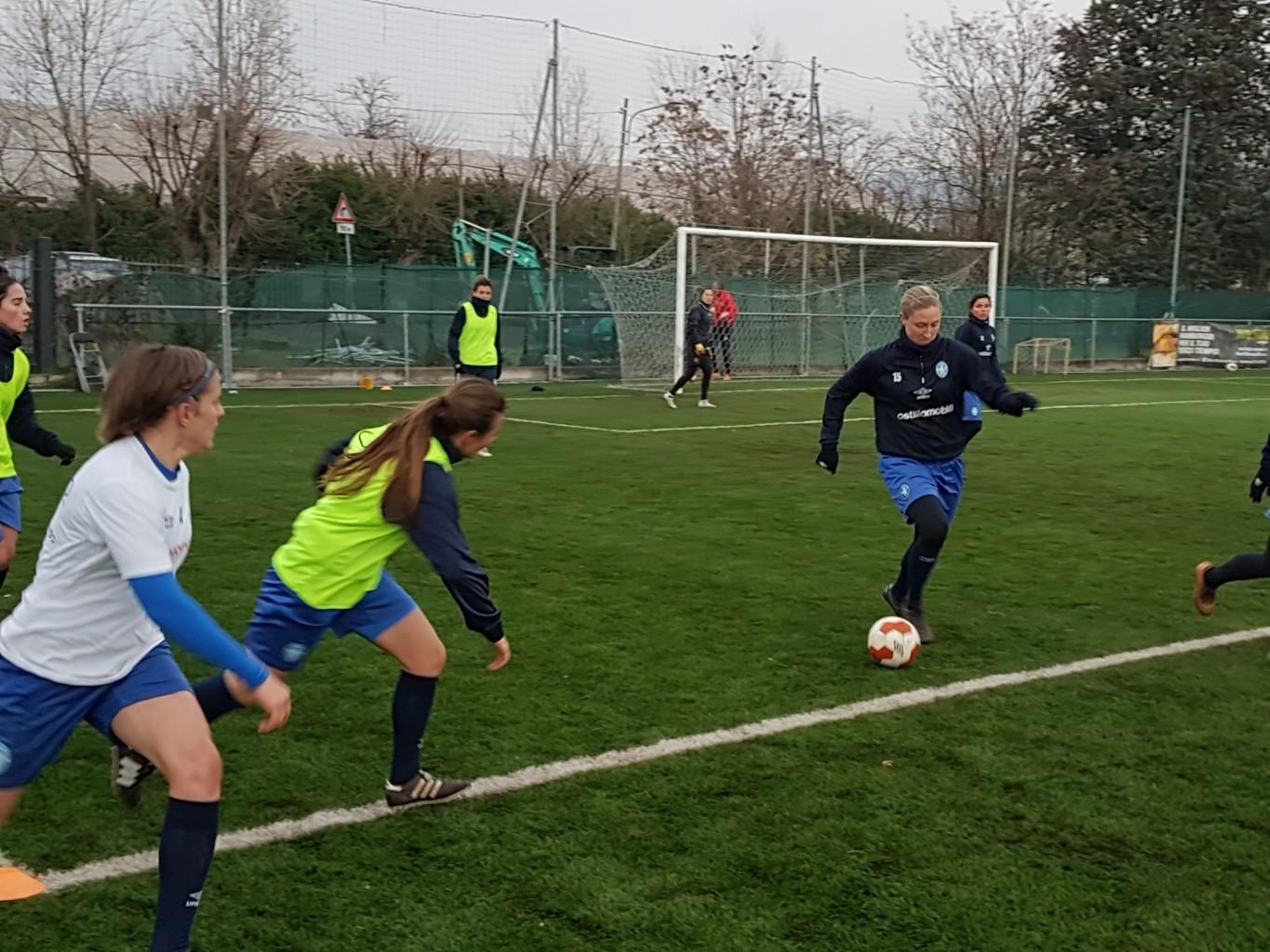 <a href="https://www.bresciacalciofemminile.it/si-avvicina-la-sfida-al-sassuolo-domani-la-rifinitura/" aria-label="Leggi di più su Si avvicina la sfida al Sassuolo, domani la rifinitura">Si avvicina la sfida al Sassuolo, domani la rifinitura</a>