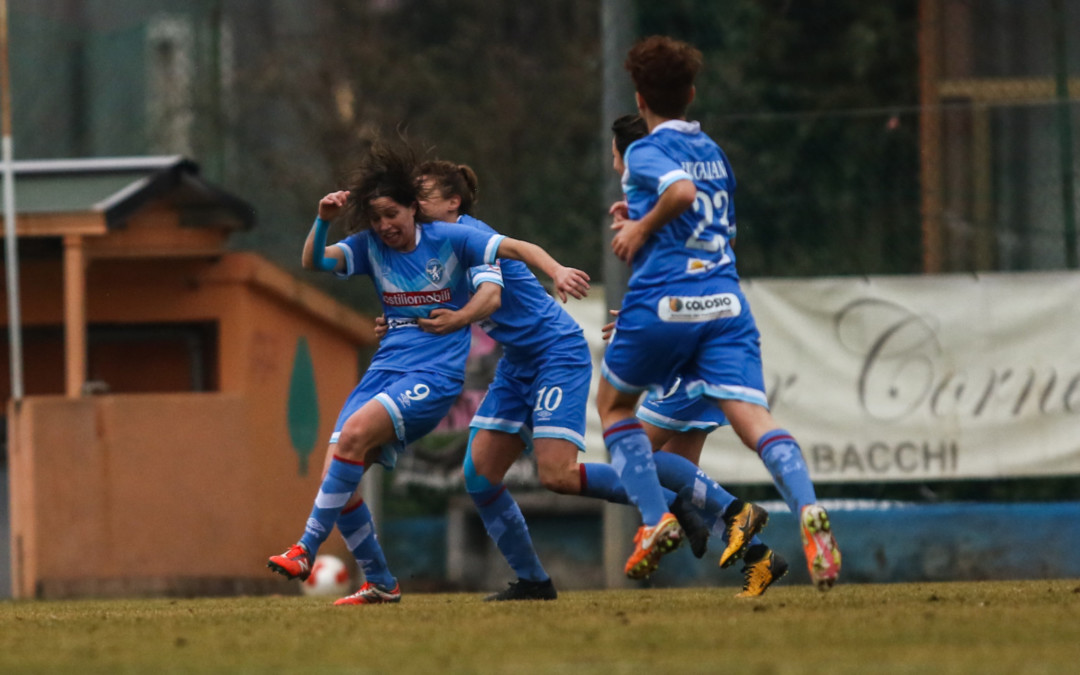 Leonesse tenaci, Pink Bari annientato 4-0