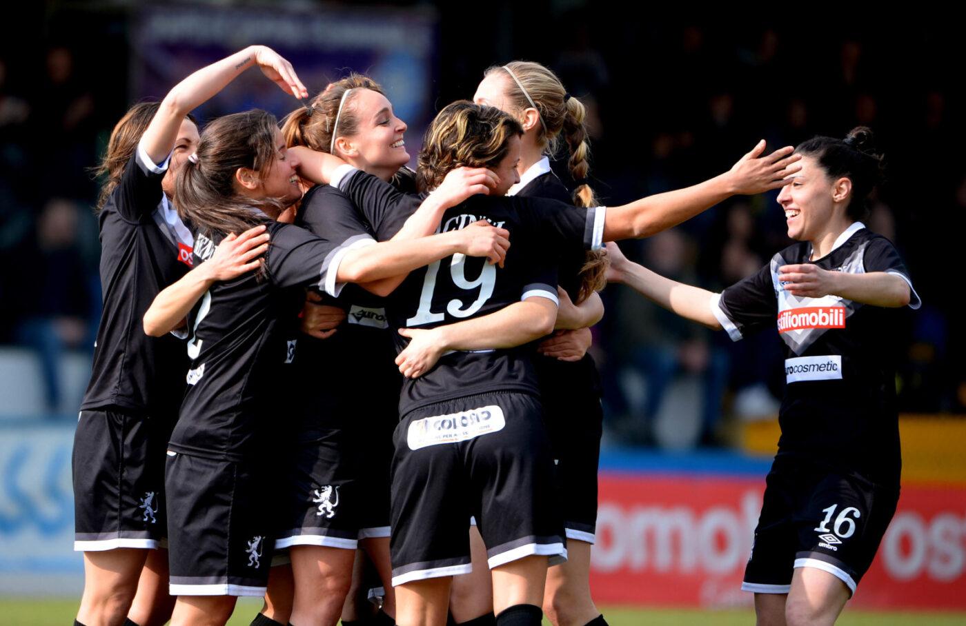 <a href="https://www.bresciacalciofemminile.it/leonesse-rabbiose-4-2-al-chievo-mirino-sulla-juventus/" aria-label="Leggi di più su Leonesse rabbiose: 4-2 al Chievo e mirino sulla Juventus">Leonesse rabbiose: 4-2 al Chievo e mirino sulla Juventus</a>