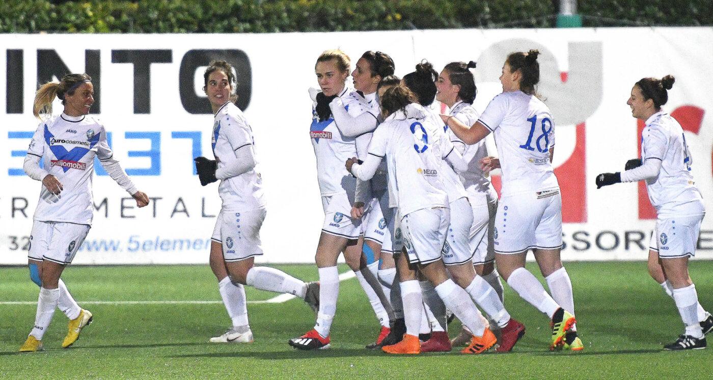 <a href="https://www.bresciacalciofemminile.it/un-brescia-gagliardo-cede-solo-nel-finale-al-cortefranca/" aria-label="Leggi di più su Un Brescia gagliardo cede solo nel finale al Cortefranca">Un Brescia gagliardo cede solo nel finale al Cortefranca</a>