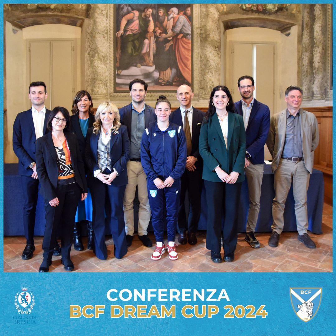 <a href="https://www.bresciacalciofemminile.it/25-e-26-maggio-bcf-dream-cup-2024/" aria-label="Leggi di più su 25 e 26 maggio BCF Dream Cup 2024 – Sogniamo insieme">25 e 26 maggio BCF Dream Cup 2024 – Sogniamo insieme</a>